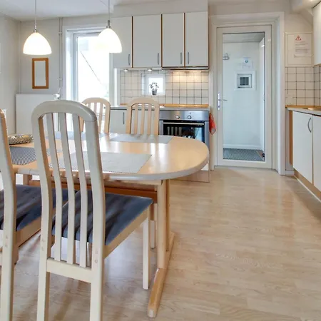 Nayana - 2-3km From The Sea By Interhome