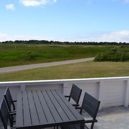 Nayana - 2-3km From The Sea By Interhome