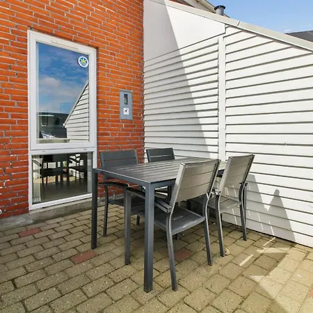 Nayana - 2-3km From The Sea By Interhome *